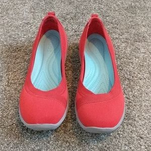 Red Crocs Pumps size w7 lightly worn